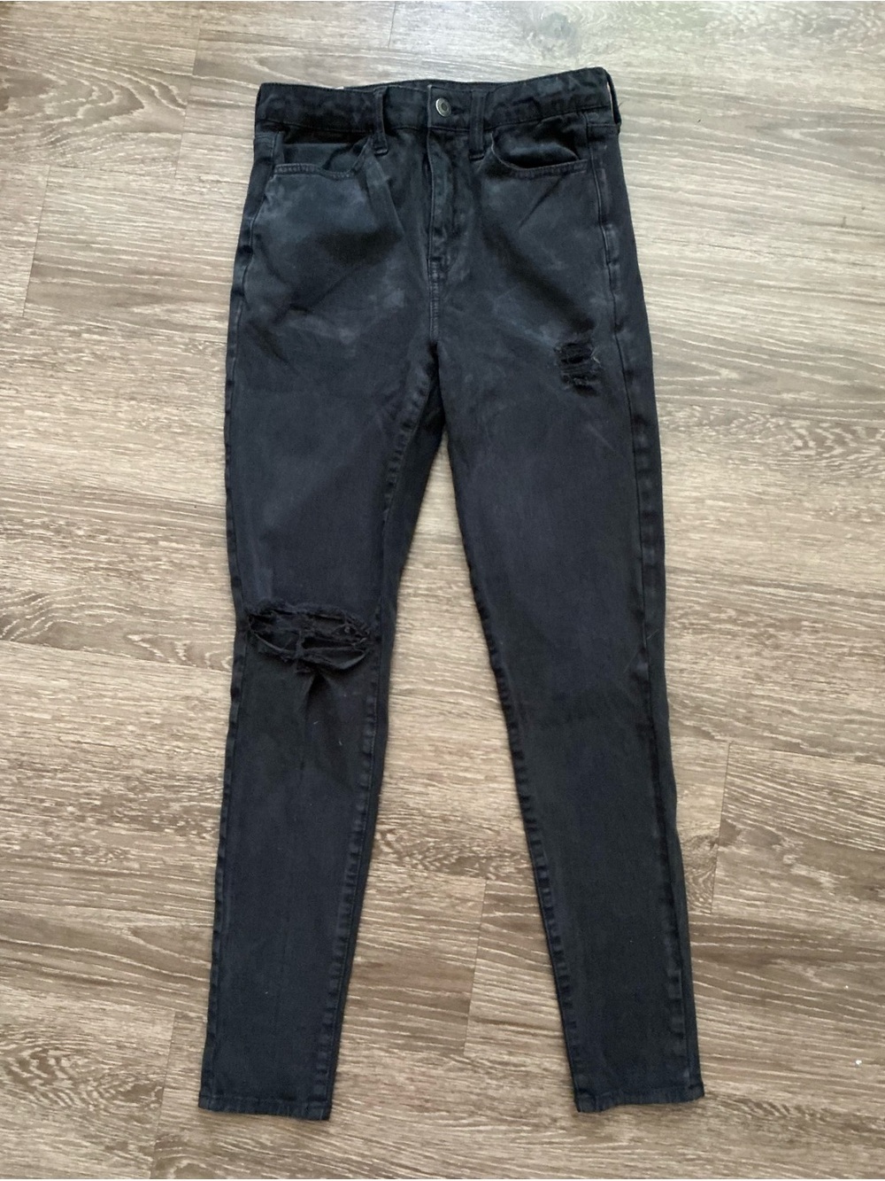 Black High-Rise Skinny Jeans with Knee Distress